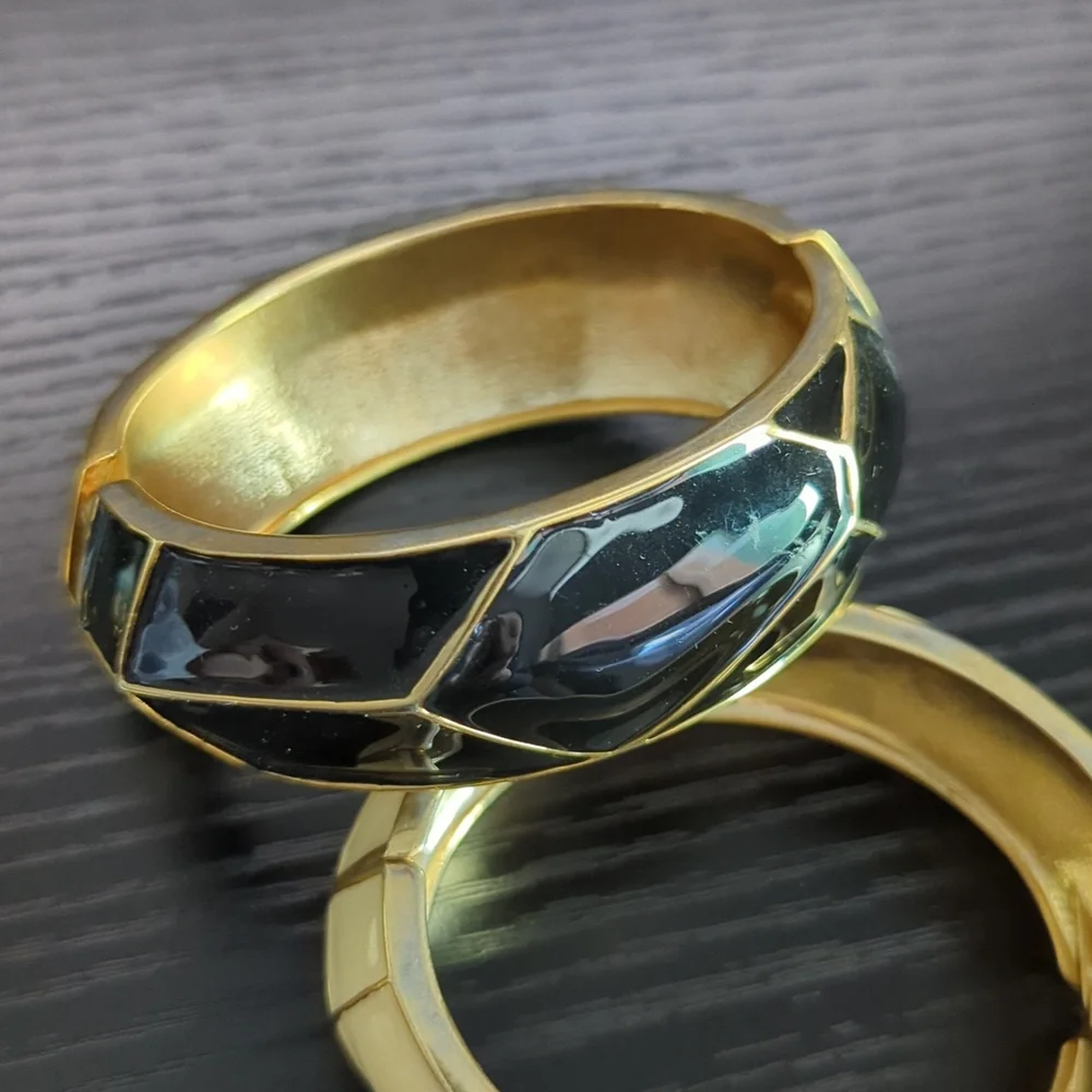 3 enamel bangles, black and white - Picture 6 of 8
